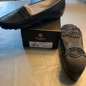 New Marc Joseph ladies size 10 golf shoes navy